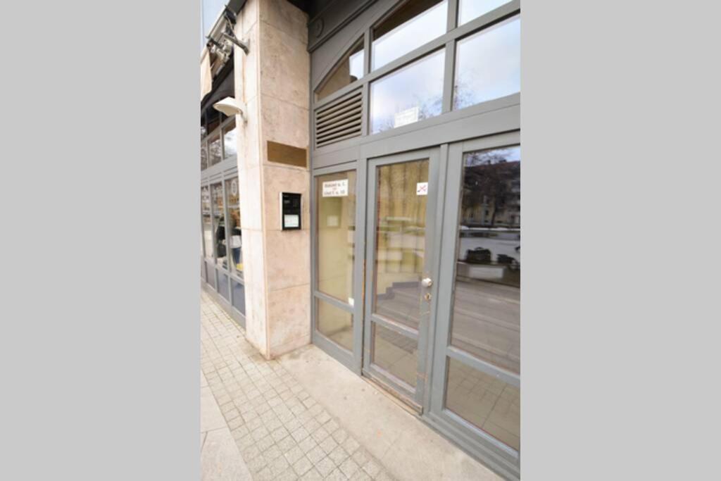 City Center Apartment Debrecen Esterno foto
