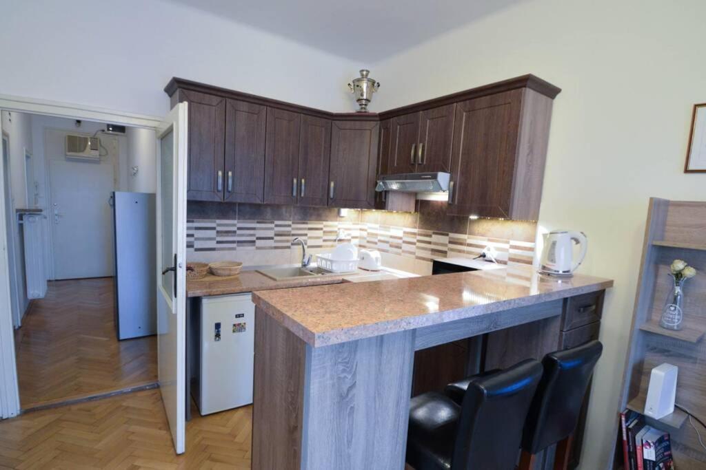 City Center Apartment Debrecen Esterno foto
